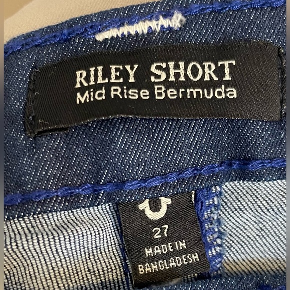 TRUE RELIGION- NWT Sz 27 RILEY MID-RISE BERMUDA Dark Wash Denim Jeans R- $159.00 - Picture 5 of 12